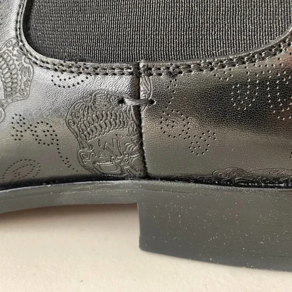 NEW in Box Robert Graham Big Bang Skull Embossed Chelsea Boot Black Mens Sz 11 - Picture 10 of 13